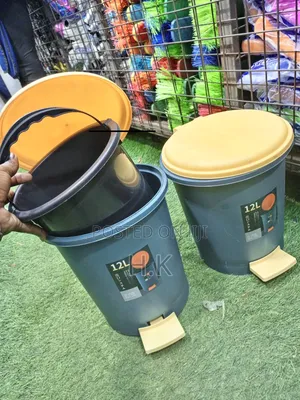 12L Foot Pedal Trash Can