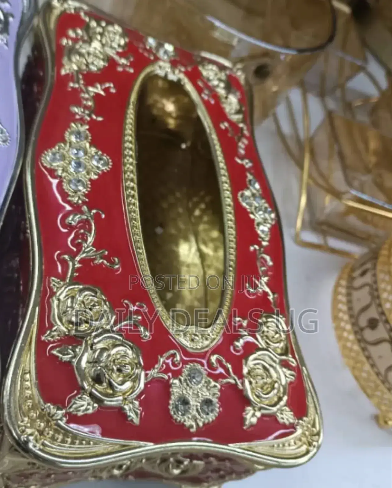 Red and Gold Tissue Holder