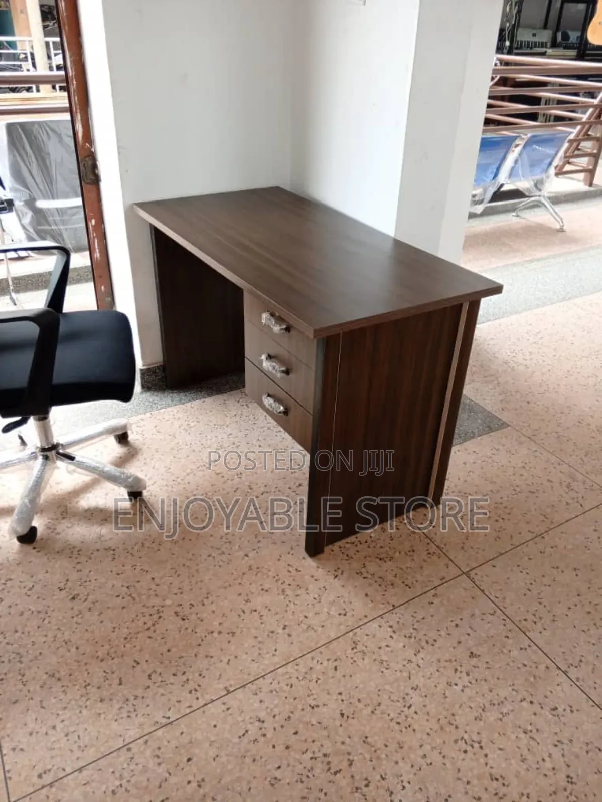 Classy Office Table