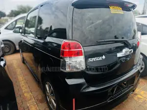 Toyota Spade 1.5 2015 Black