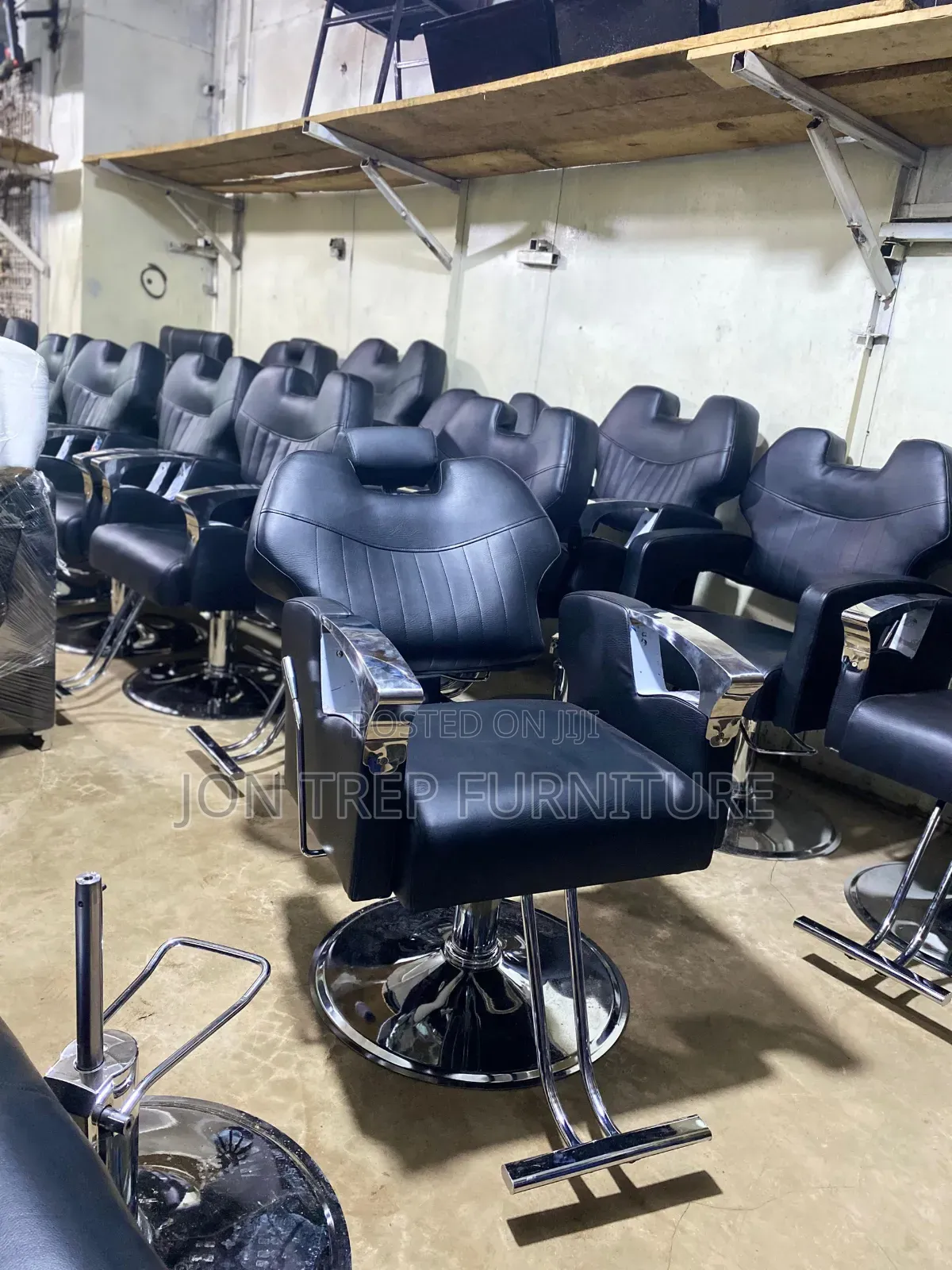 Stailling Saloon Chair