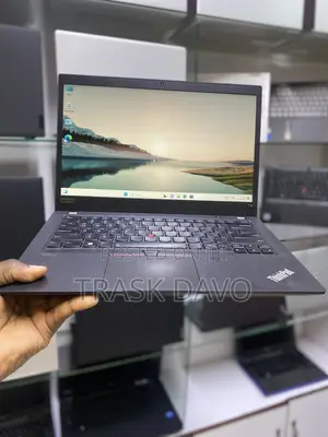 Photo - Laptop Lenovo ThinkPad T14 16GB Intel Core I5 SSD 512GB