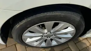 Subaru Legacy 2.5i Premium 2011 White
