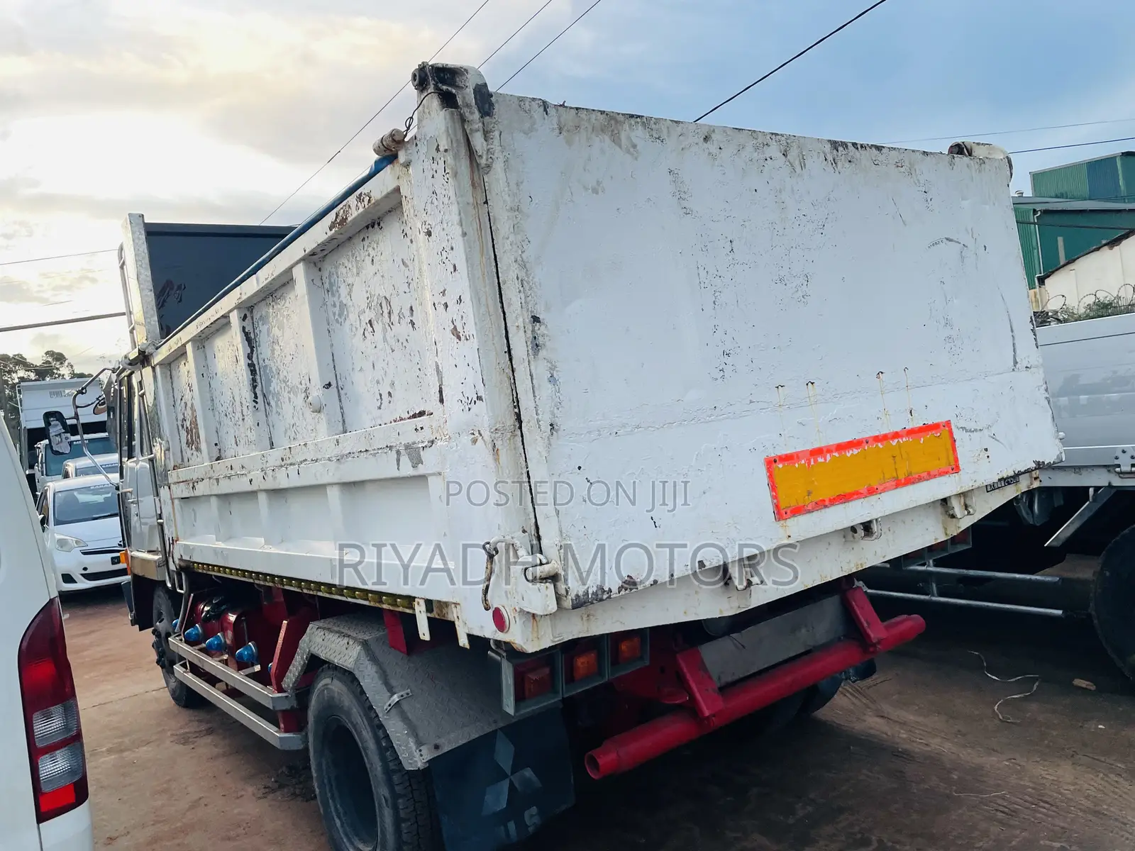Fuso 6d16 Tipper