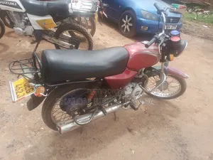 Bajaj Boxer 2019 Red