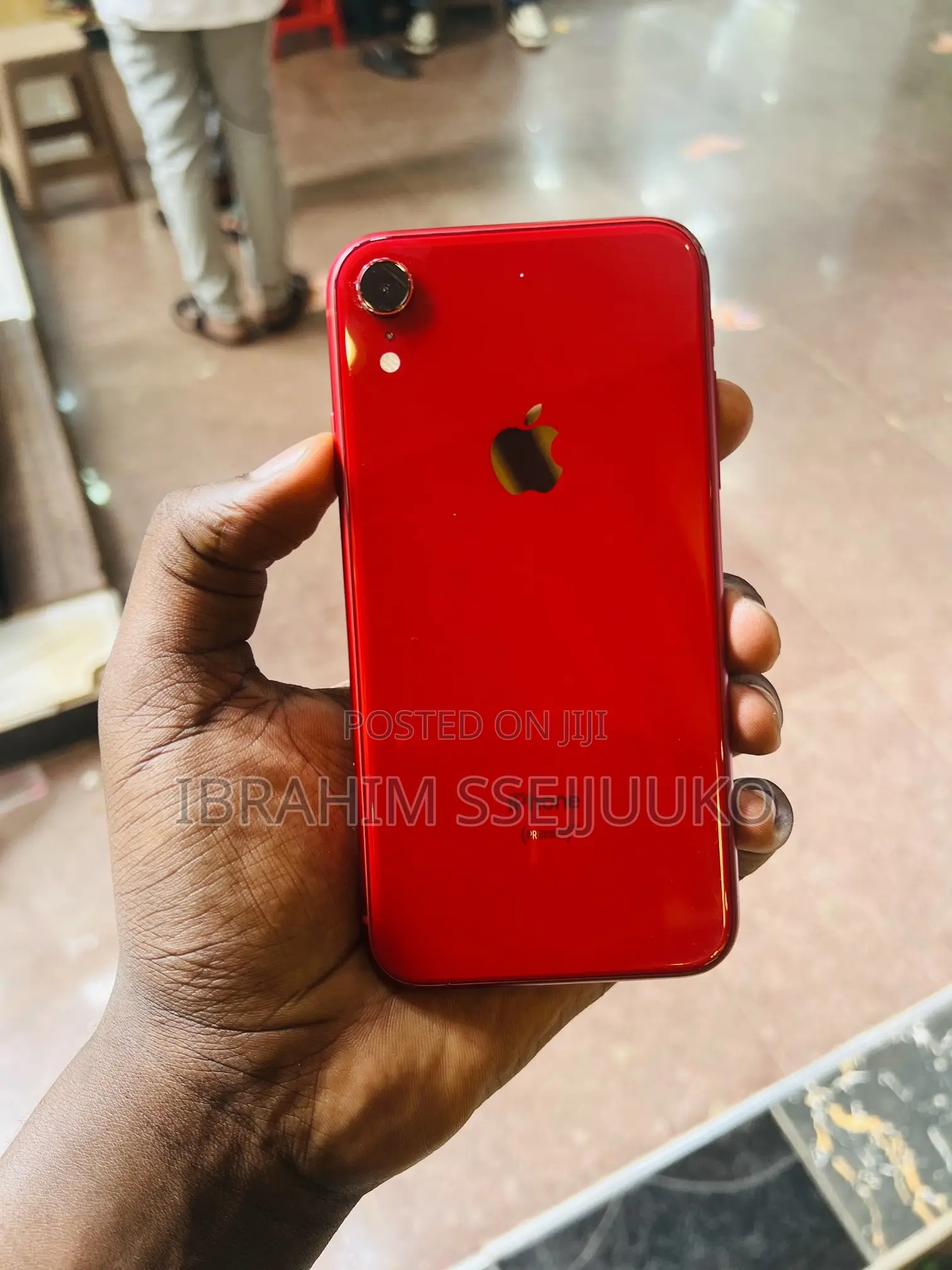 Apple iPhone XR 64 GB Red