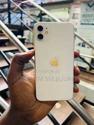 Apple iPhone 11 64 GB White