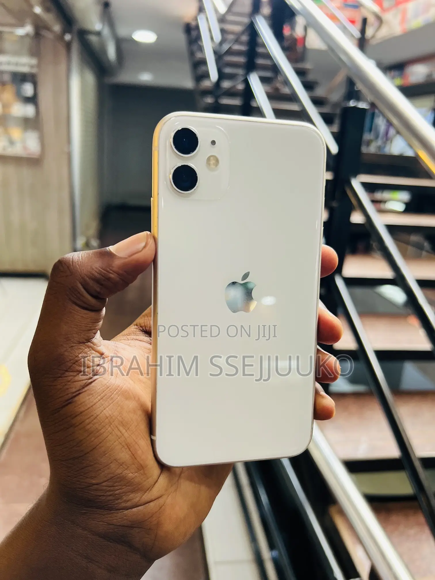 Apple iPhone 11 64 GB White