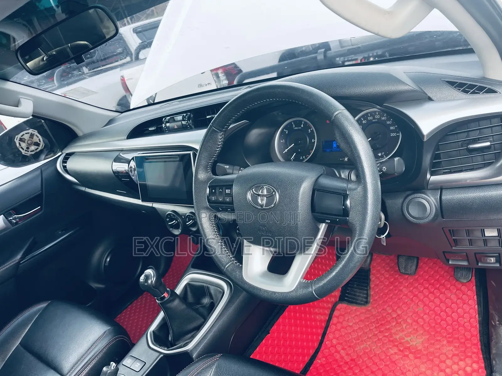 Toyota Hilux Revo Double Cab Deisel 2.4 AWD 2017 White