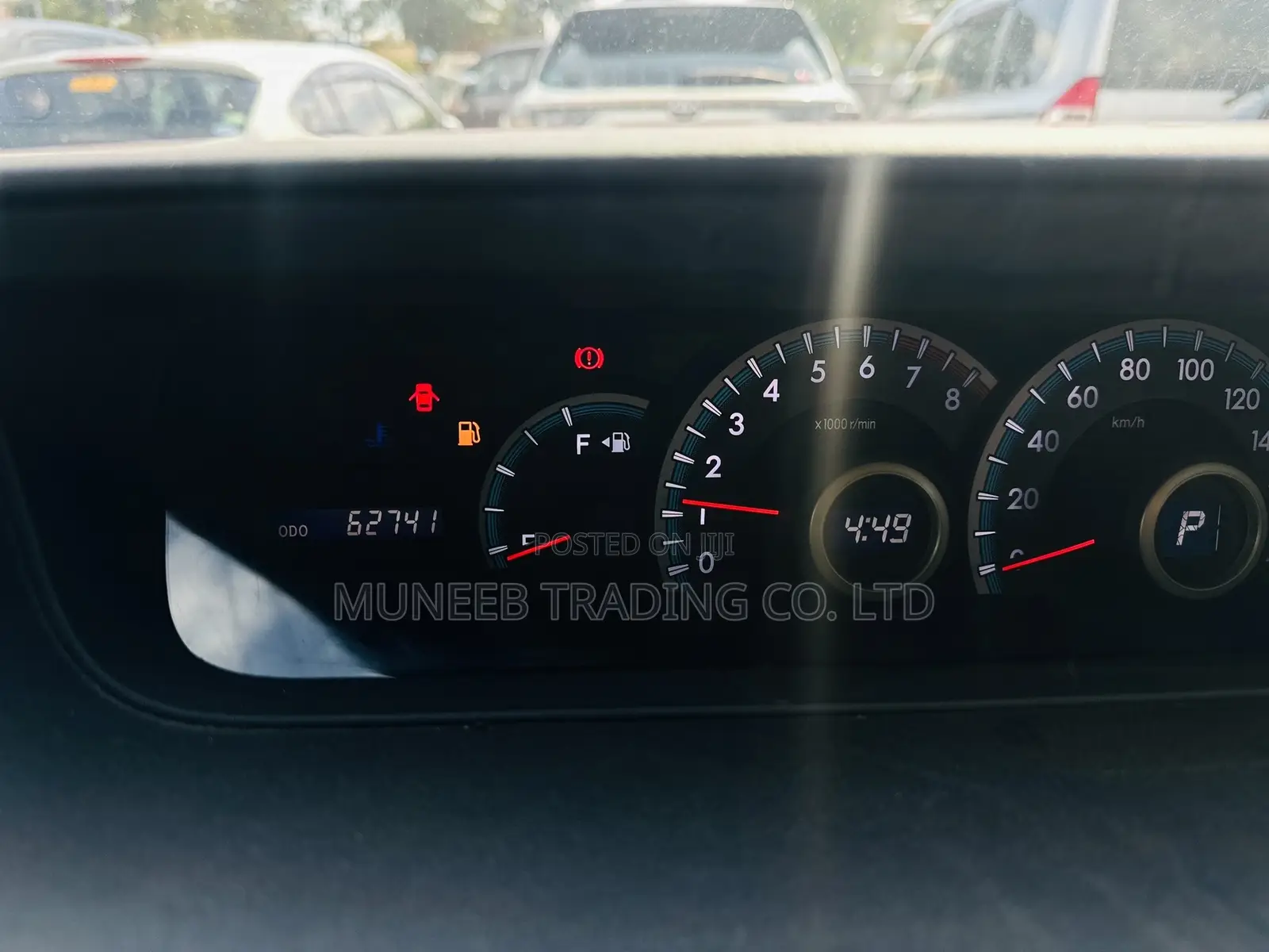 Toyota Noah 2.0 143hp AWD (8 Seater) 2011 Gray