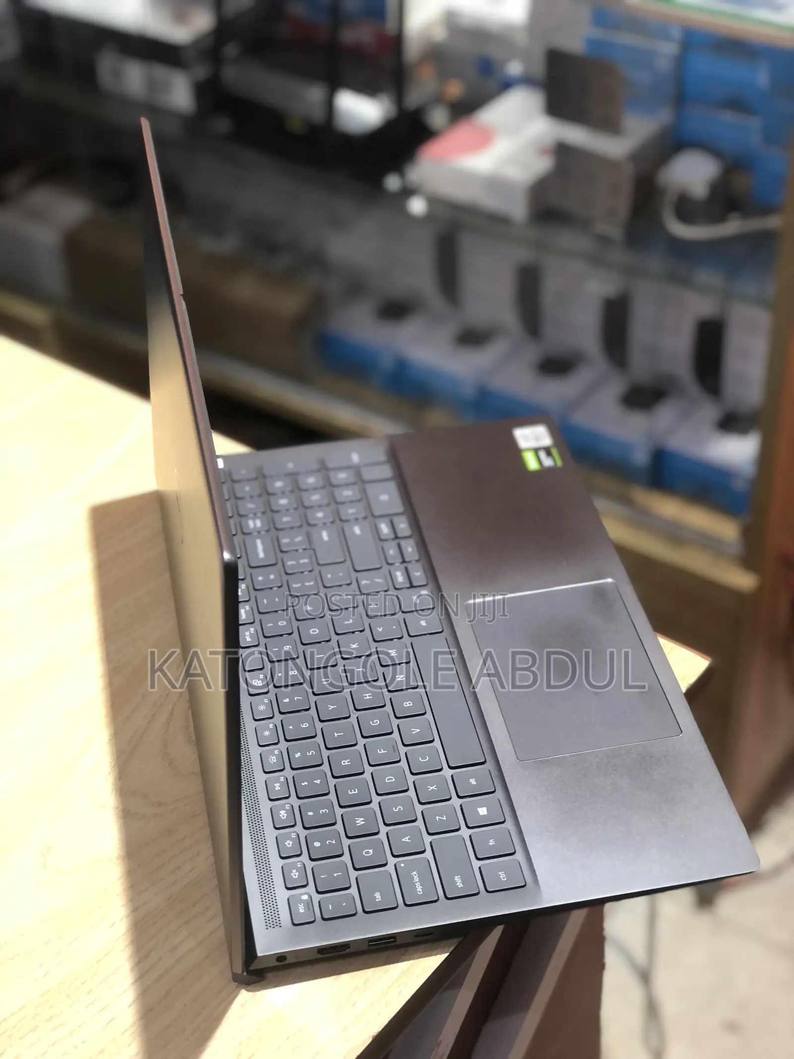 New Laptop Dell Vostro 7510 16GB Intel Core I7 SSD 500GB