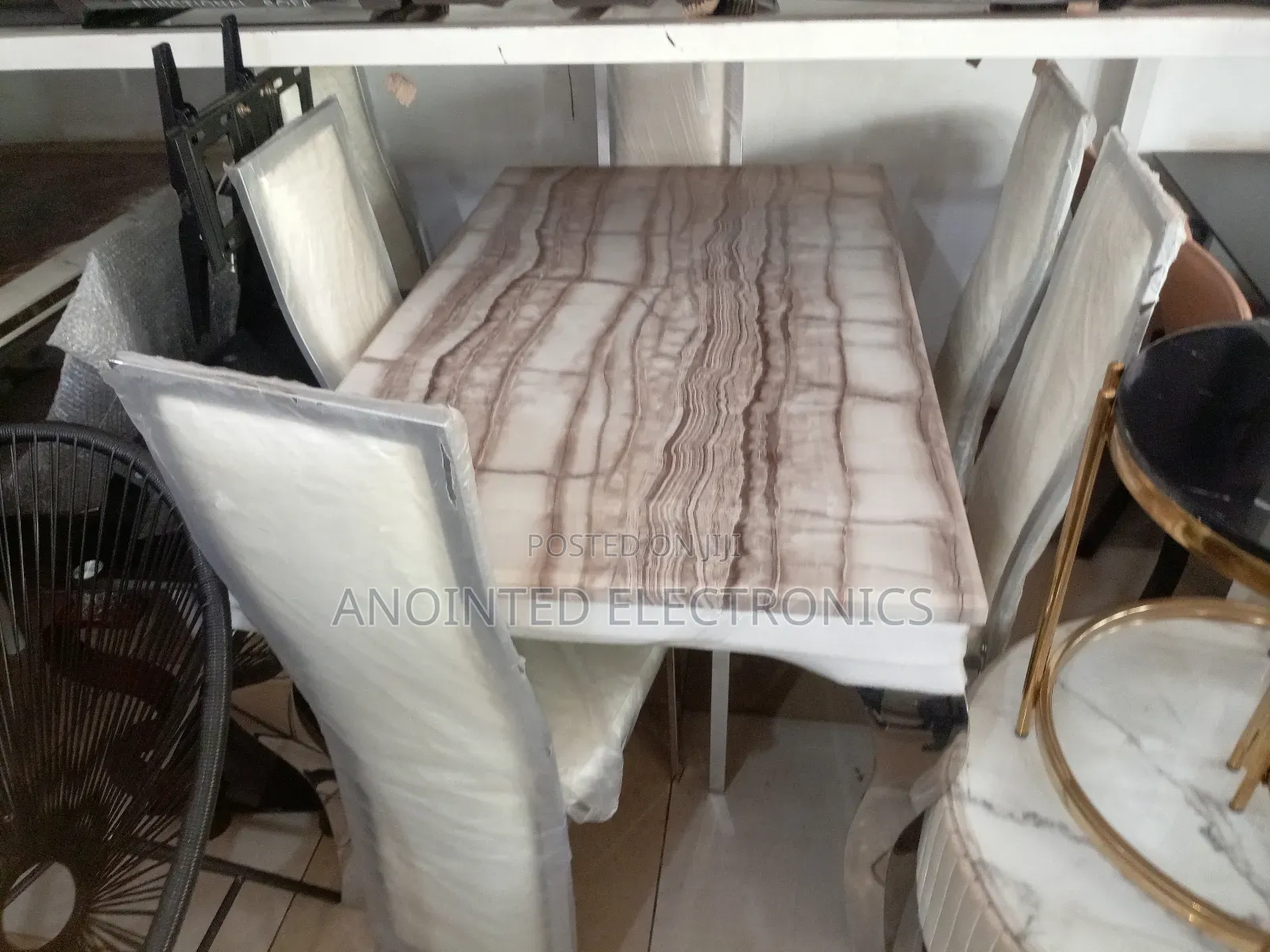 Marble Dinning Table 6 Chairs