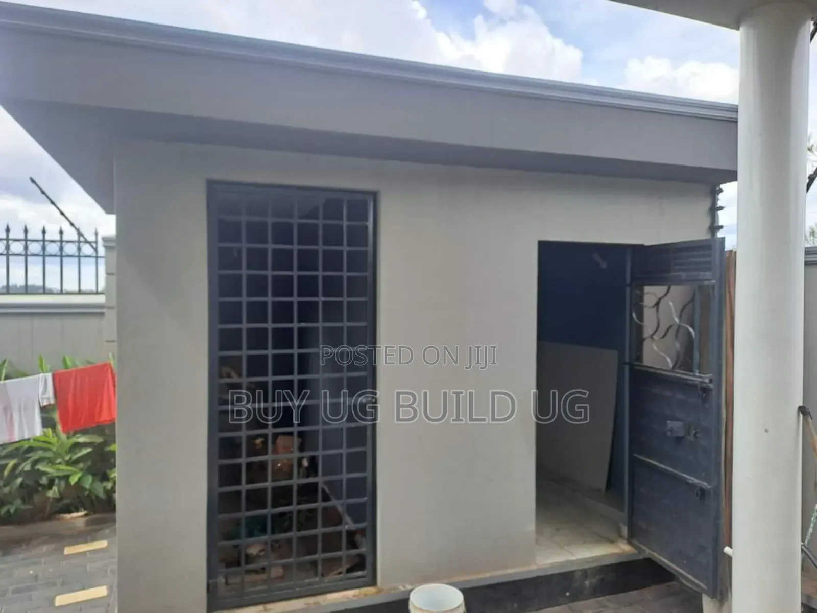 5bdrm Duplex in Kira Nsasa for sale