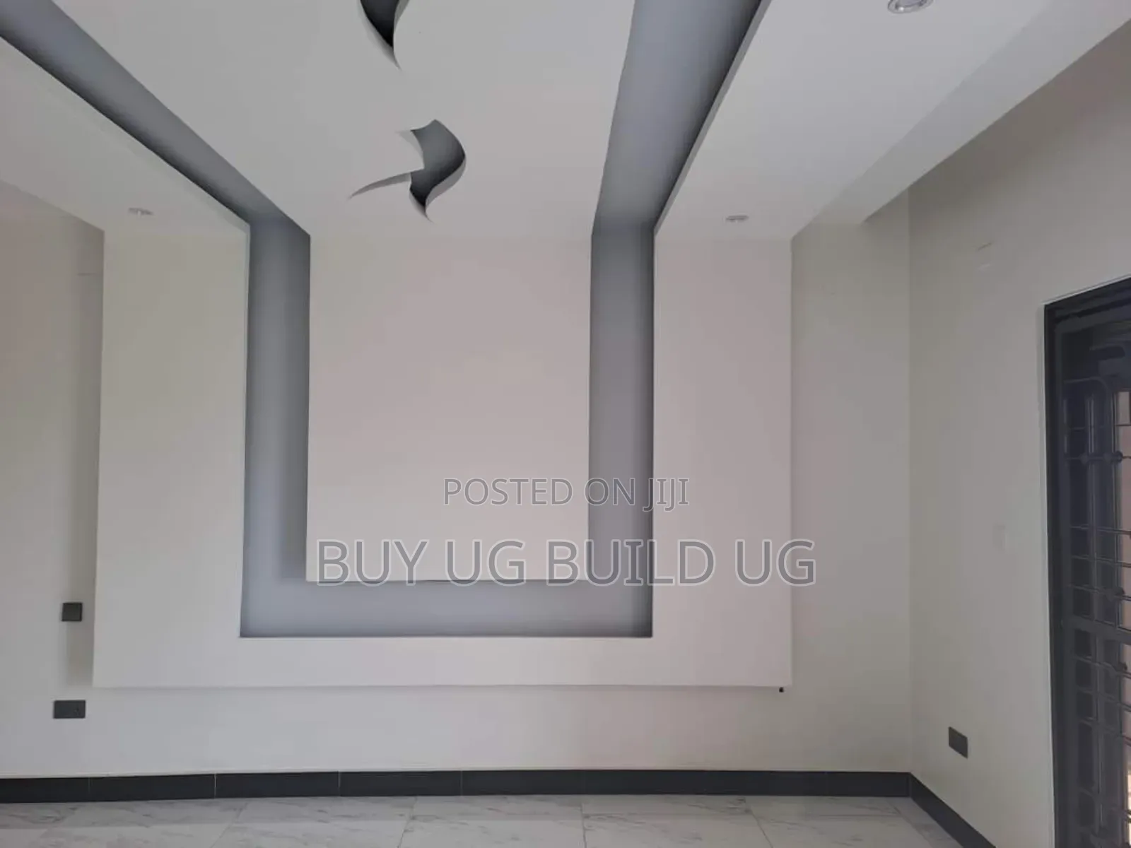 5bdrm Duplex in Kira Nsasa for sale