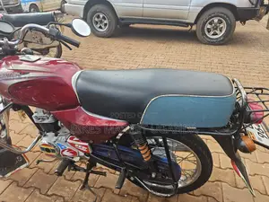 Bajaj Boxer 2022 Red