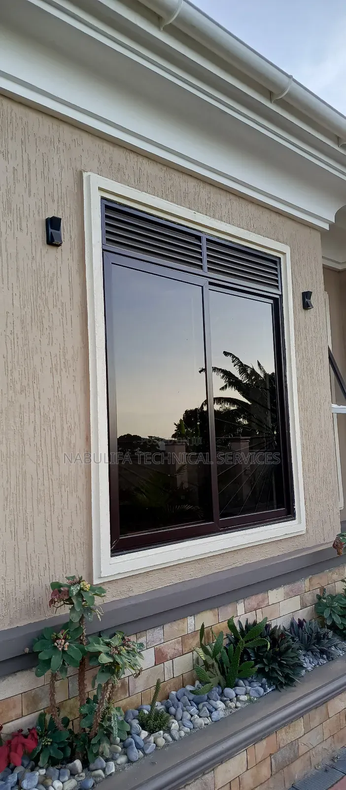 Beautiful Aluminium Windows Fabrication and Installation