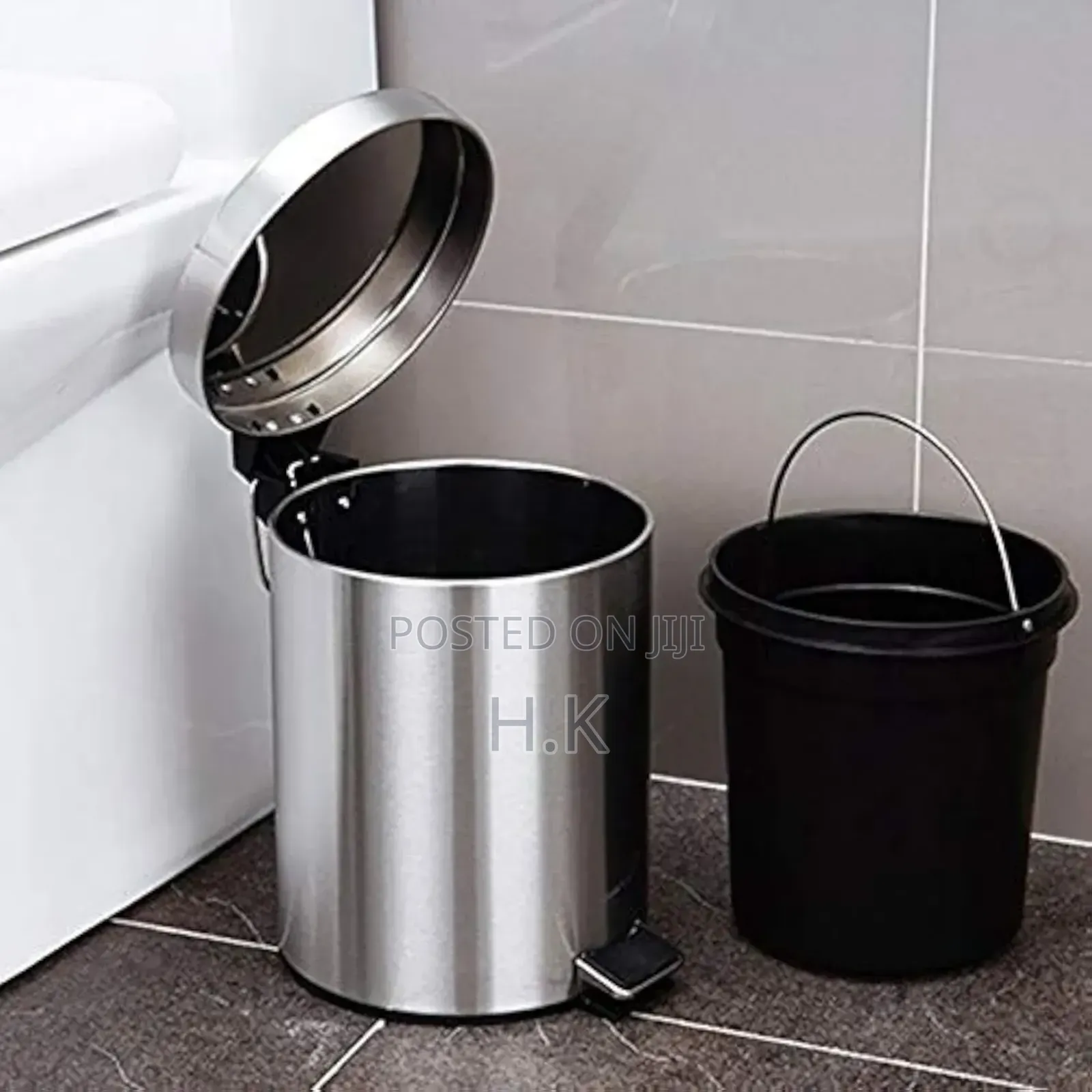 8L Stainless Steel Flip-Top With Foot Pedal Round Bins