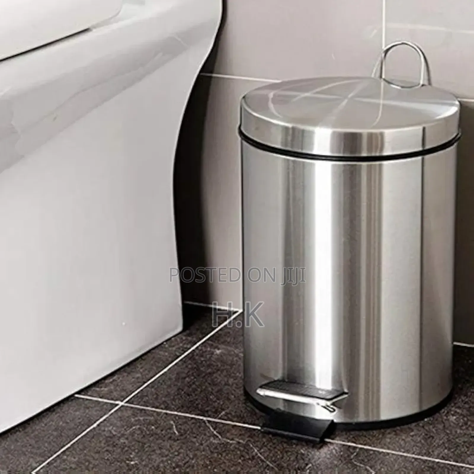 8L Stainless Steel Flip-Top With Foot Pedal Round Bins