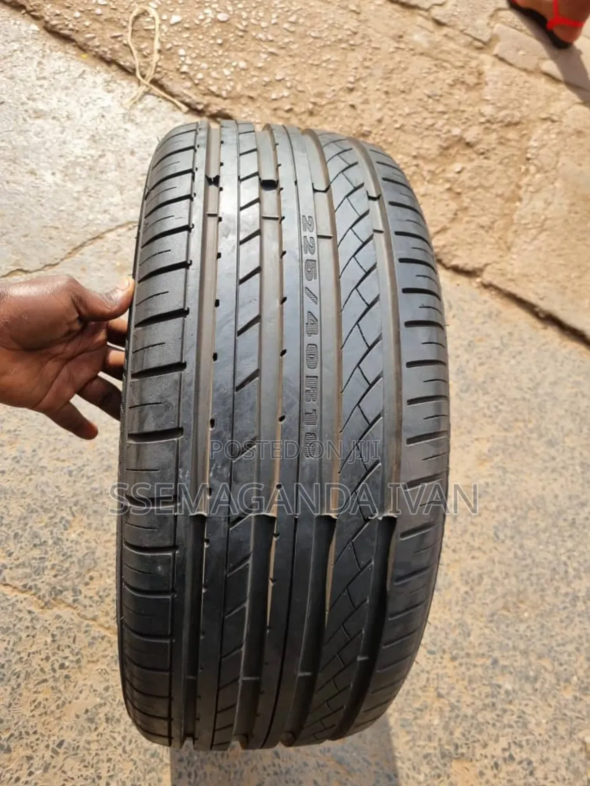 225/40r18 Foreign Used Tire