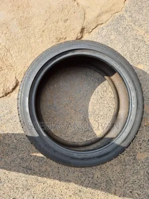225/40r18 Foreign Used Tire