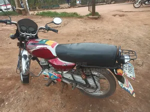 Bajaj Boxer 2019 Red