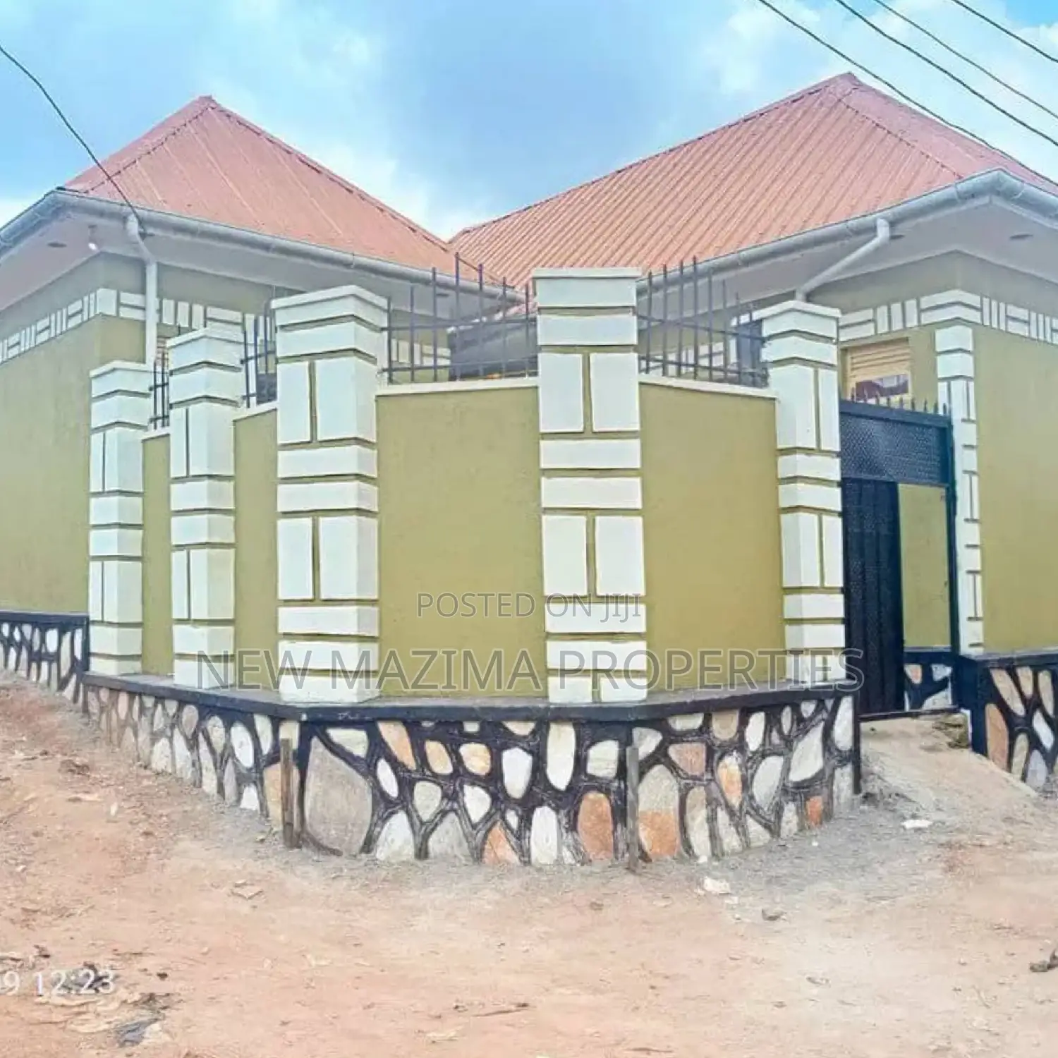 4bdrm House in Bulenga Town, Division A for sale