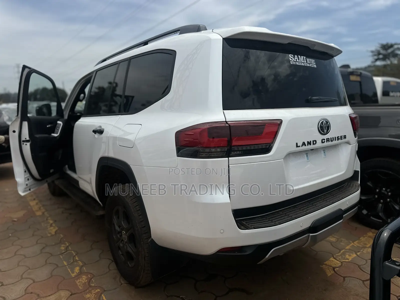 Toyota Land Cruiser Prado 2024 White