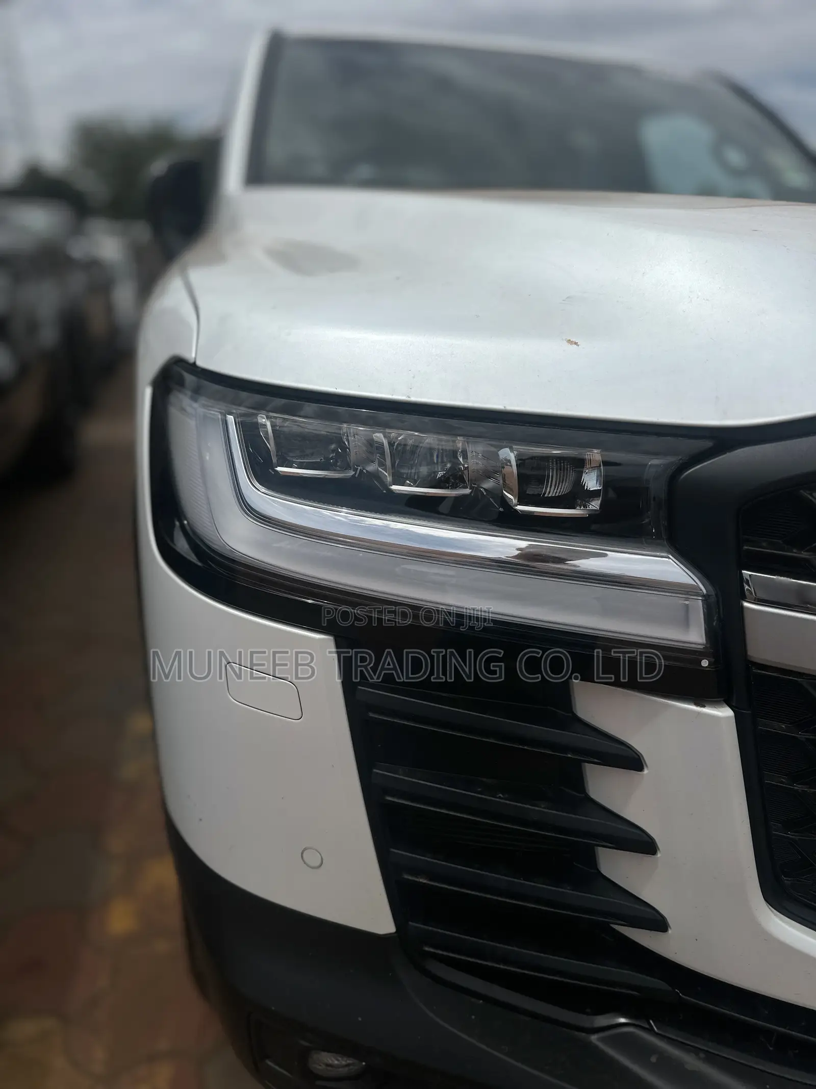 Toyota Land Cruiser Prado 2024 White