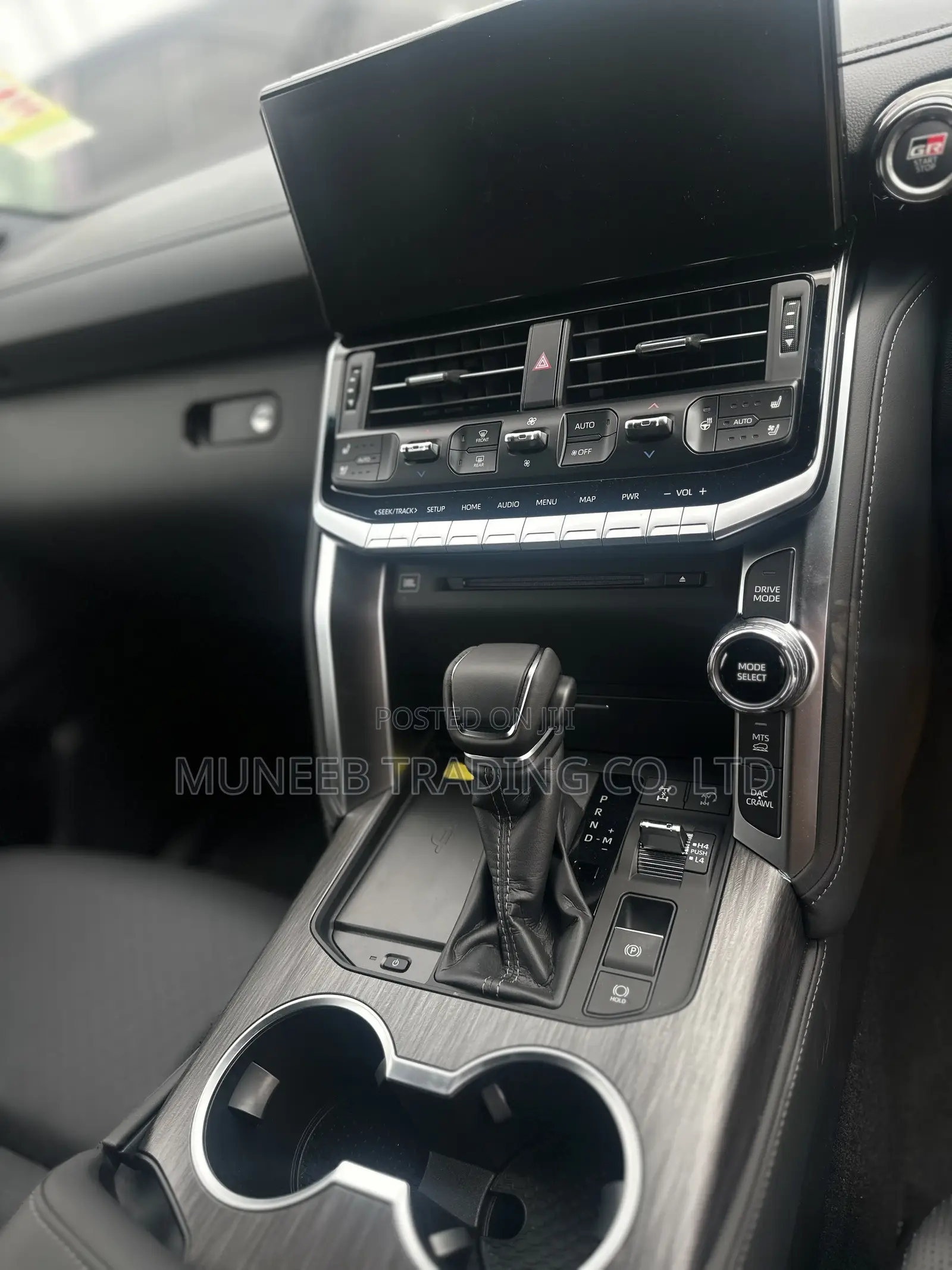 Toyota Land Cruiser Prado 2024 White