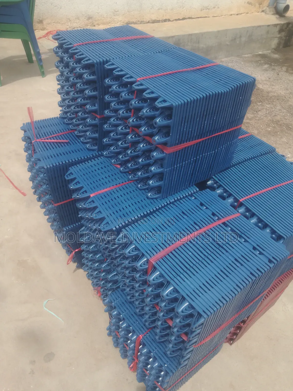 Jumbo Eggs Plastic Trays