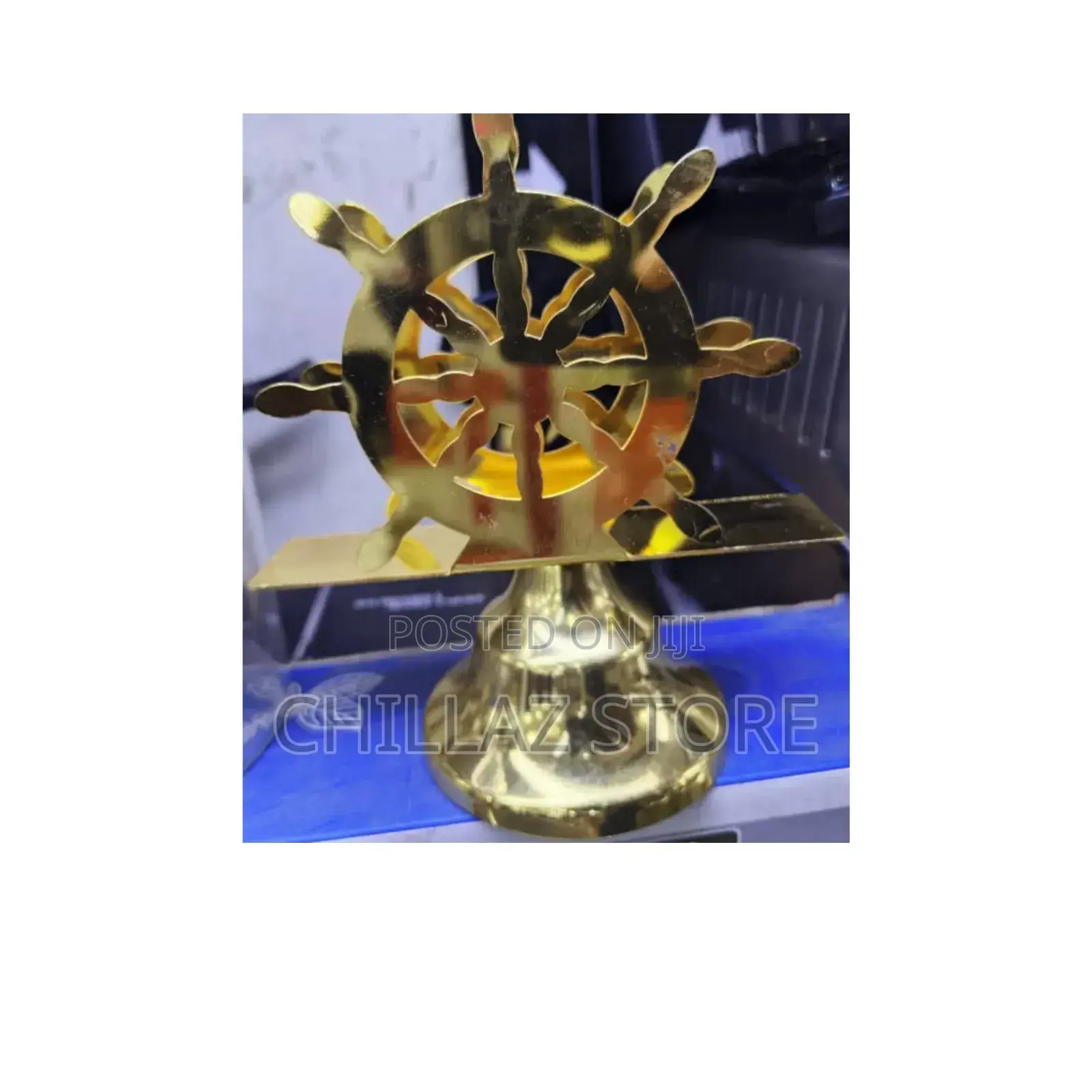 Gold Stand Napkin, Serviet Holder.