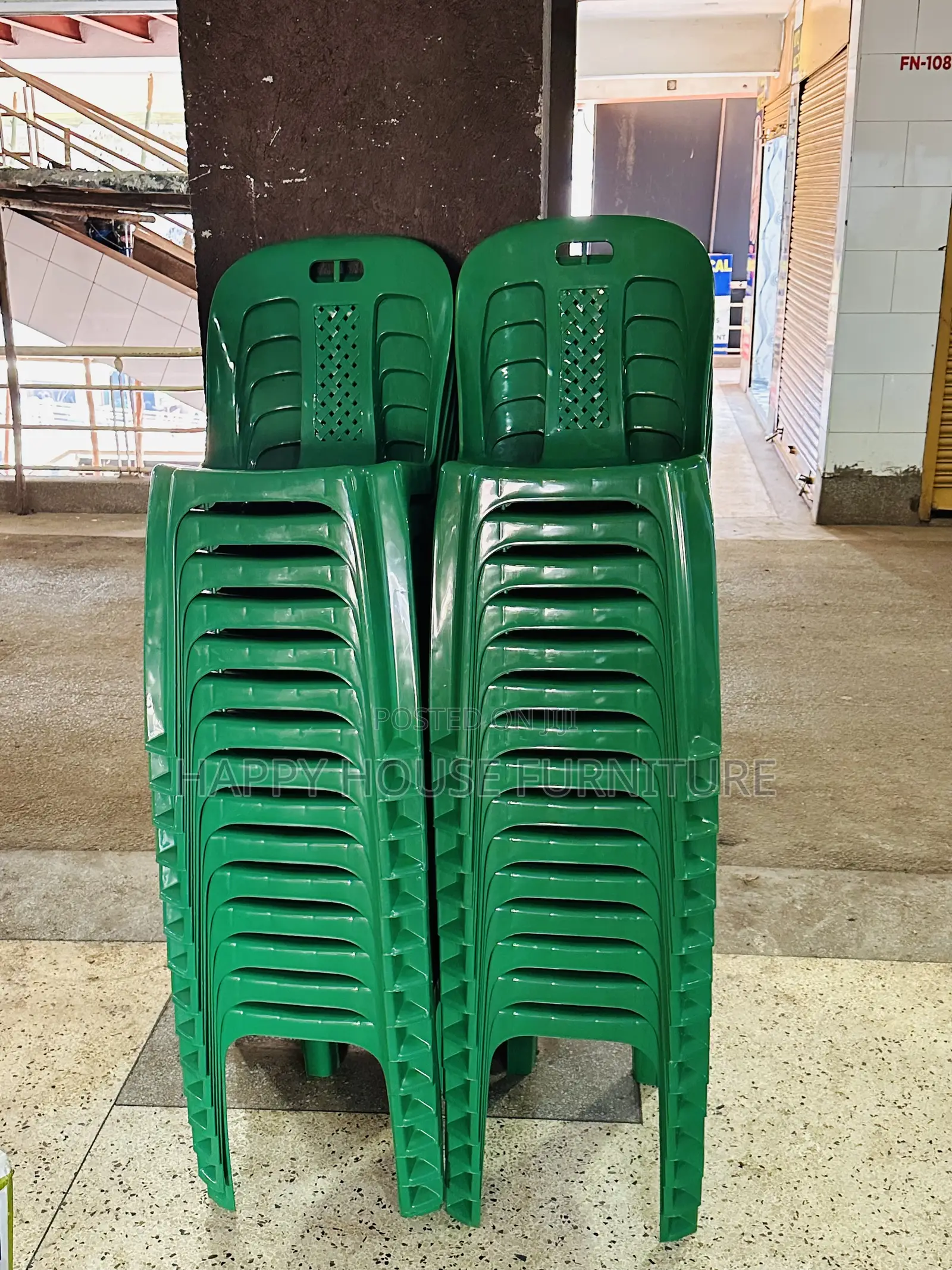 Luka Plastic Armless Chairs