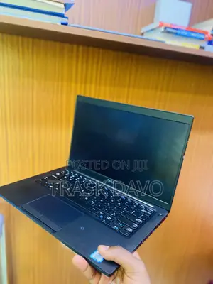 Laptop Dell Latitude 7390 8GB Intel Core I5 SSD 512GB