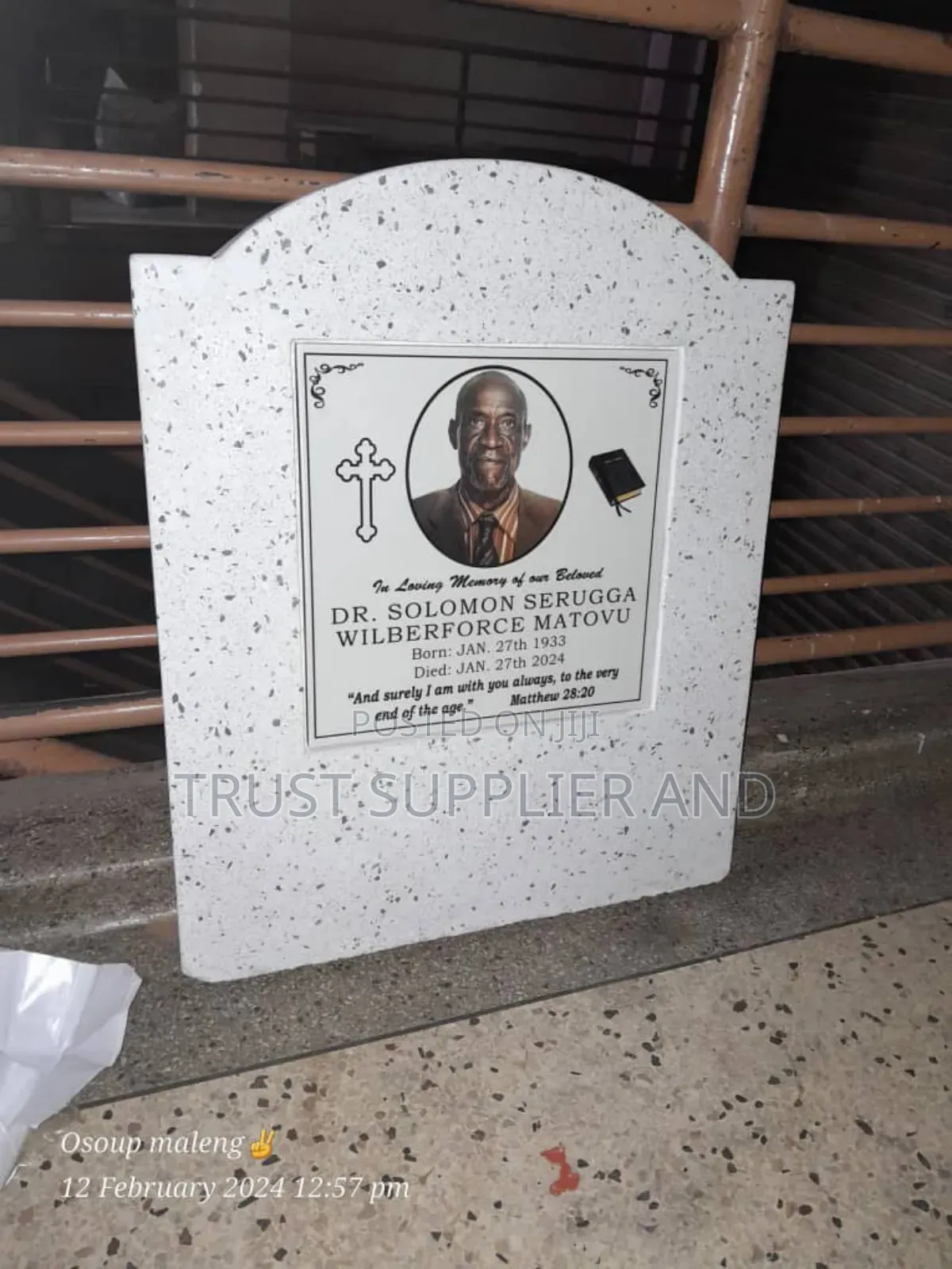 Head Stone * 