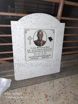 Head Stone * 