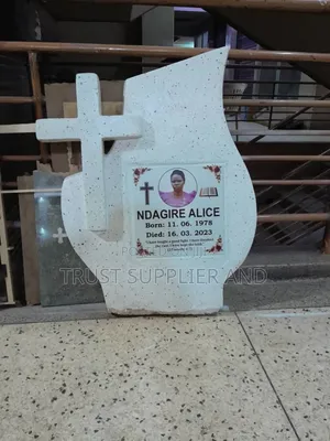 Head Stone * 