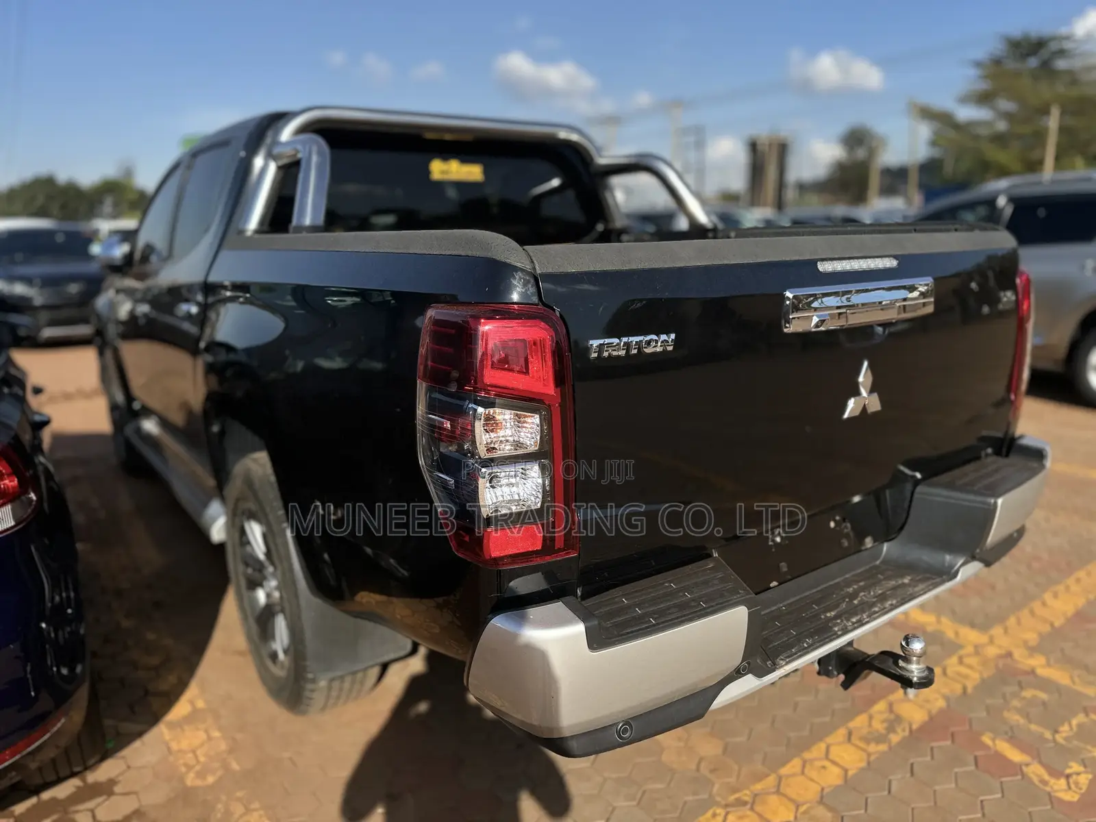 Mitsubishi Triton 2015 Black
