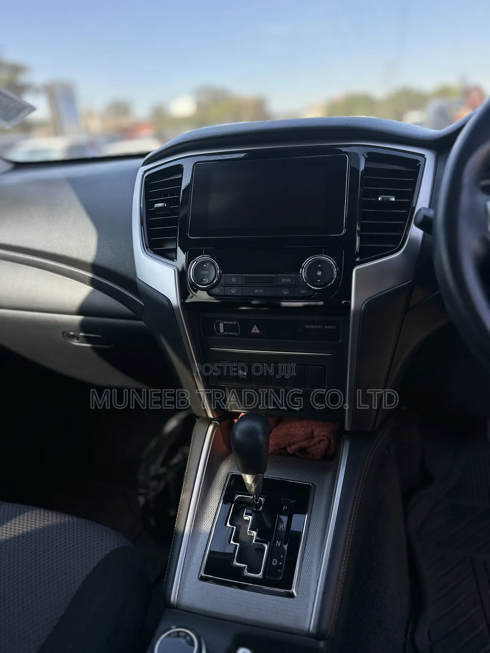 Mitsubishi Triton 2015 Black