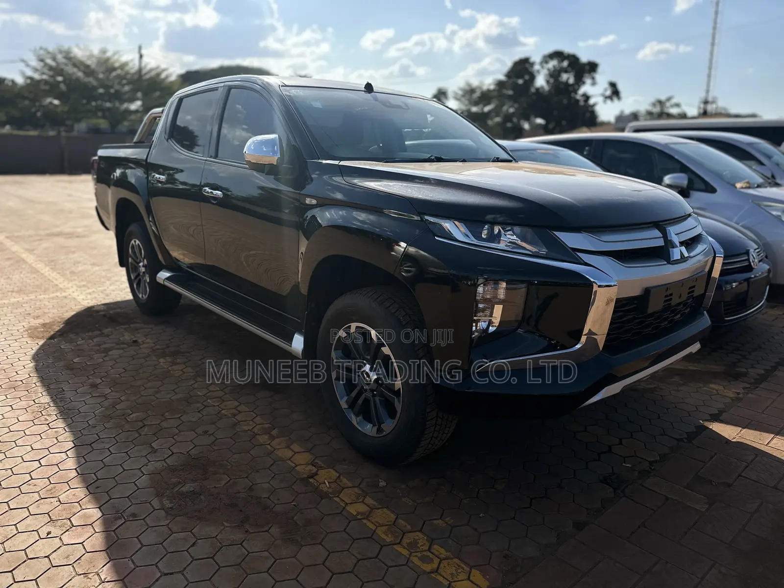 Mitsubishi Triton 2015 Black
