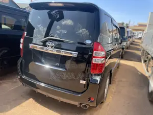 Toyota Noah 2011 Black