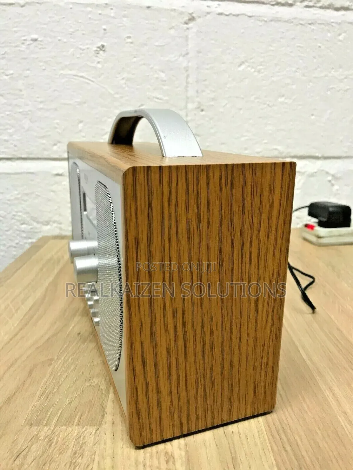 UK BUSH DAB FM Bluetooth Silver Wood Digital Radio