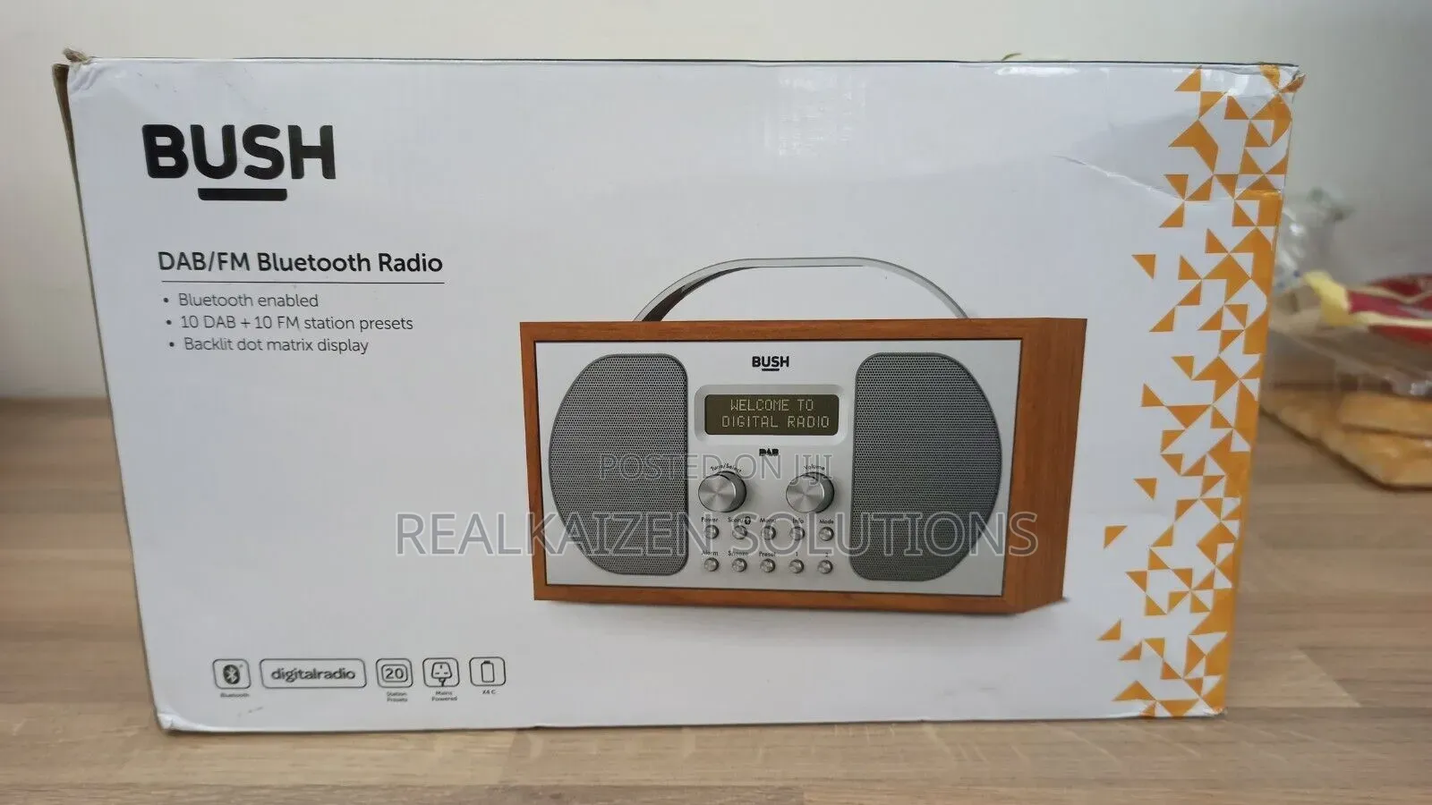UK BUSH DAB FM Bluetooth Silver Wood Digital Radio