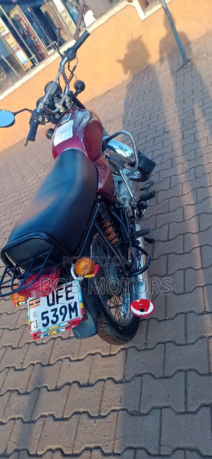 Bajaj Boxer 2022 Red