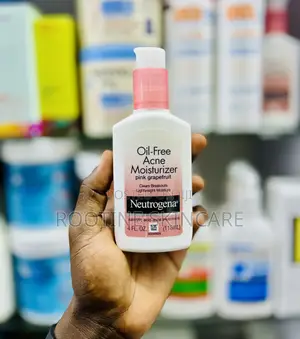 Photo - Neutrogena Oil Free Acne Moisturiser (Treats Acne,Breakouts)