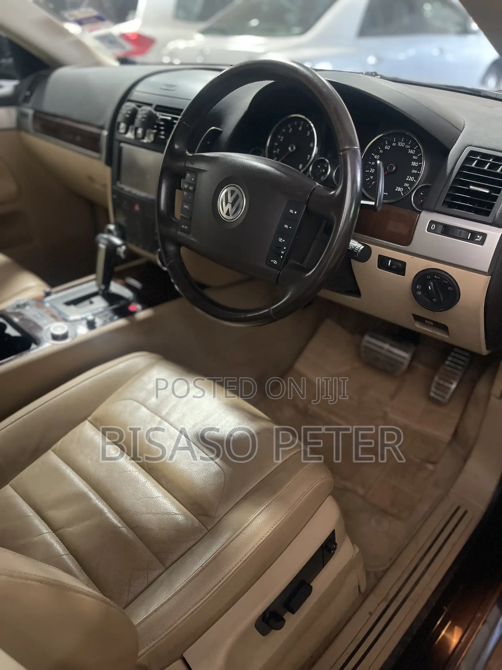 Volkswagen Touareg 2010 Black