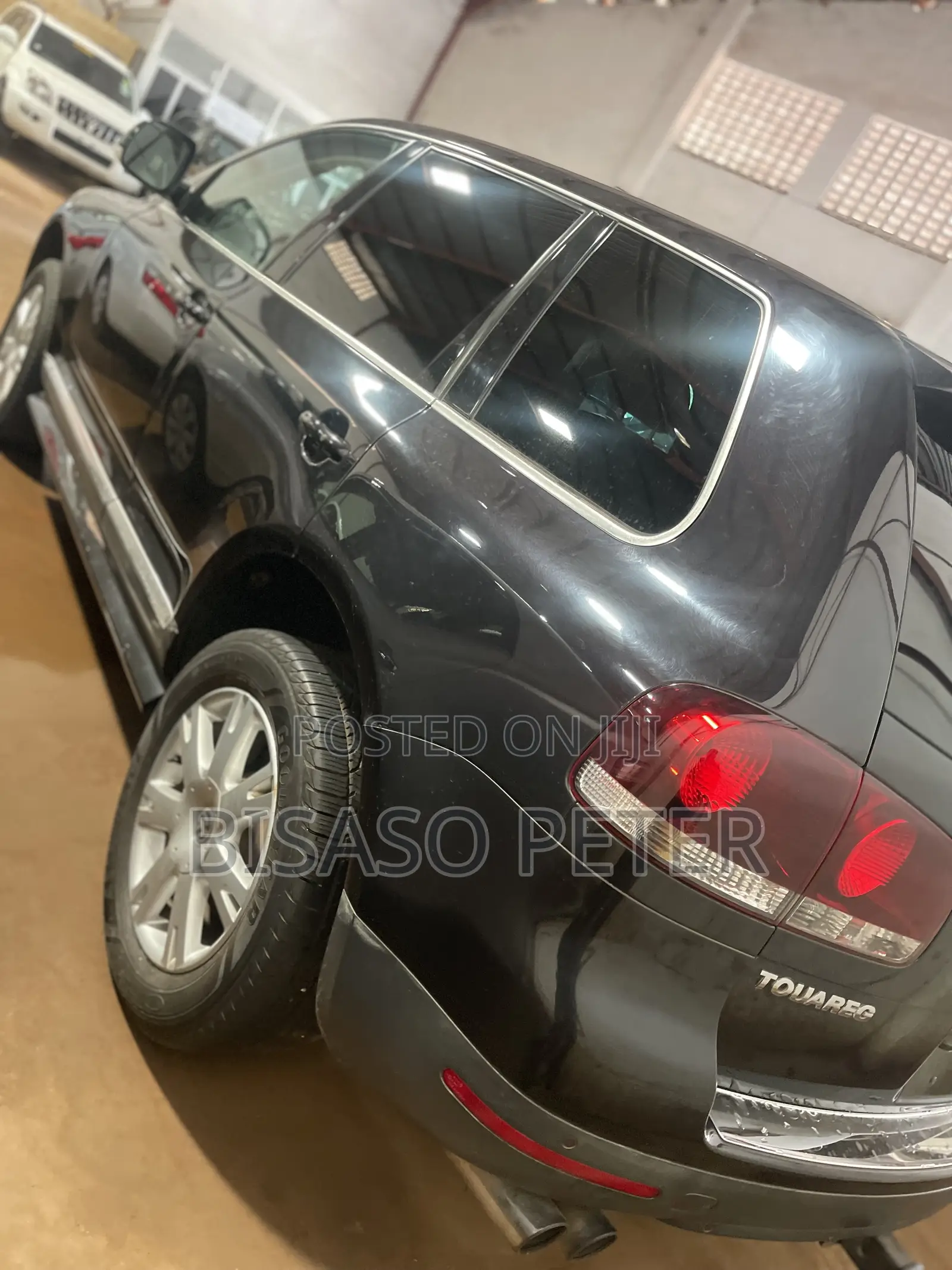 Volkswagen Touareg 2010 Black