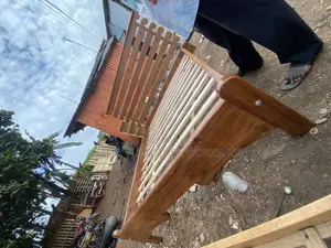 Solid Mugavu Dutch Bed
