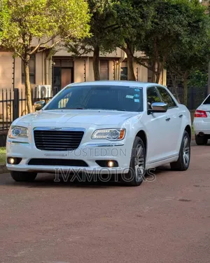 Photo - Chrysler 300 300C AWD 2014 White