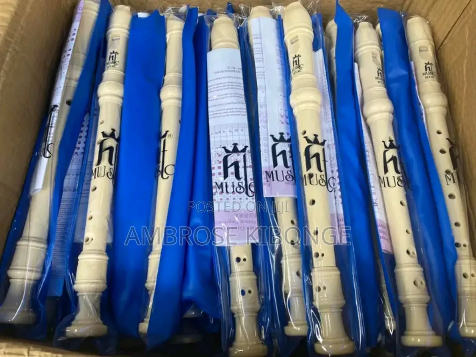 Open Key Descant/Soprano Flute Recorder With Cleaning Rod.