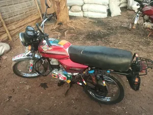 Simba UG Boss+ 100cc 2022 Red